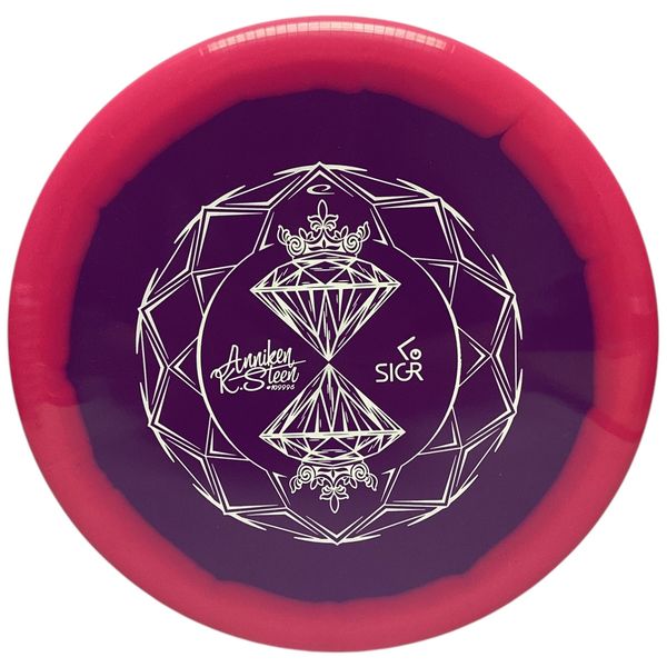 Bilde av Gold Orbit Compass (Anniken K. Steen)